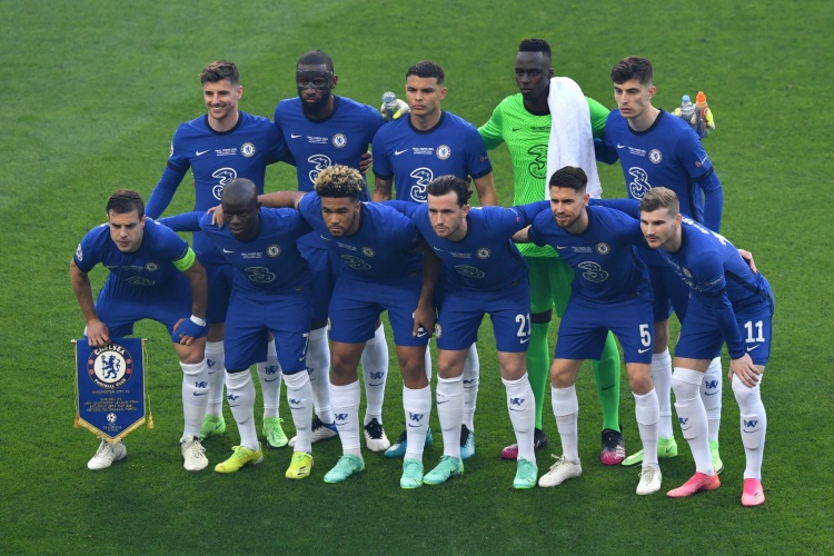 亚洲冠军又输了，一胜难求排名垫底，球迷吐槽：怎么进的世界杯？（亚洲冠军再败仍零胜垫底，球迷吐槽：这也能进世界杯？）