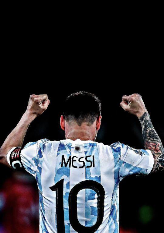 405次！梅西超越普斯卡什，独享足球历史助攻第一人荣誉（405次助攻里程碑！梅西超越普斯卡什，独占足坛历史助攻王）