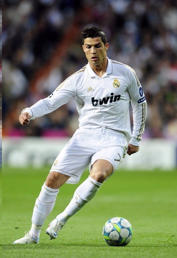 佩杜拉：科莫会在冬窗拒绝对帕斯的报价，球员明夏回皇马（佩杜拉：科莫冬窗不会放走帕斯，球员预计明夏重返皇马）