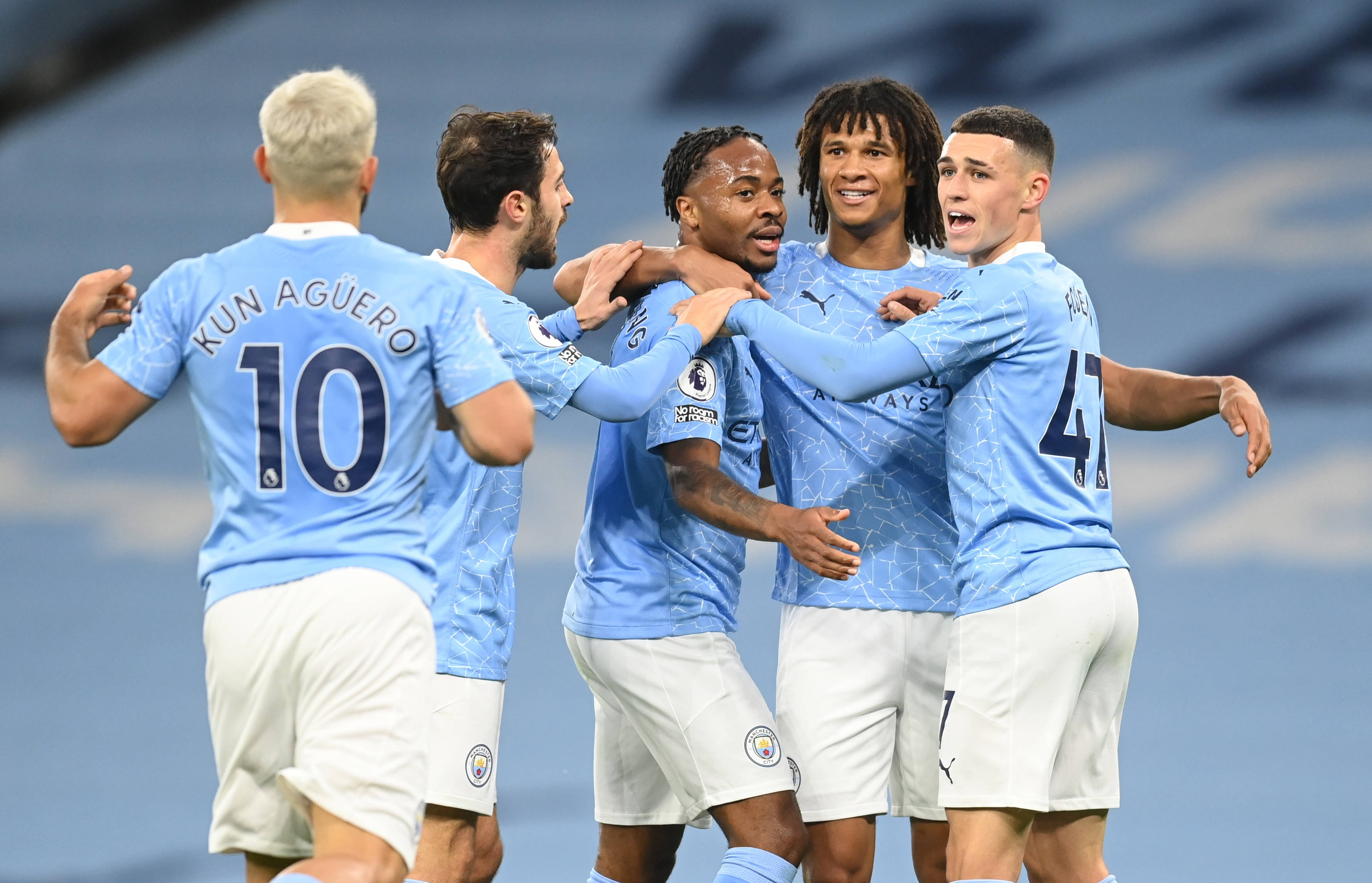 马雷斯卡：下半场球队本应进更多球，裁判判罚尺度让我很不满（马雷斯卡：下半场本该收获更多进球，对裁判吹罚尺度十分不满）