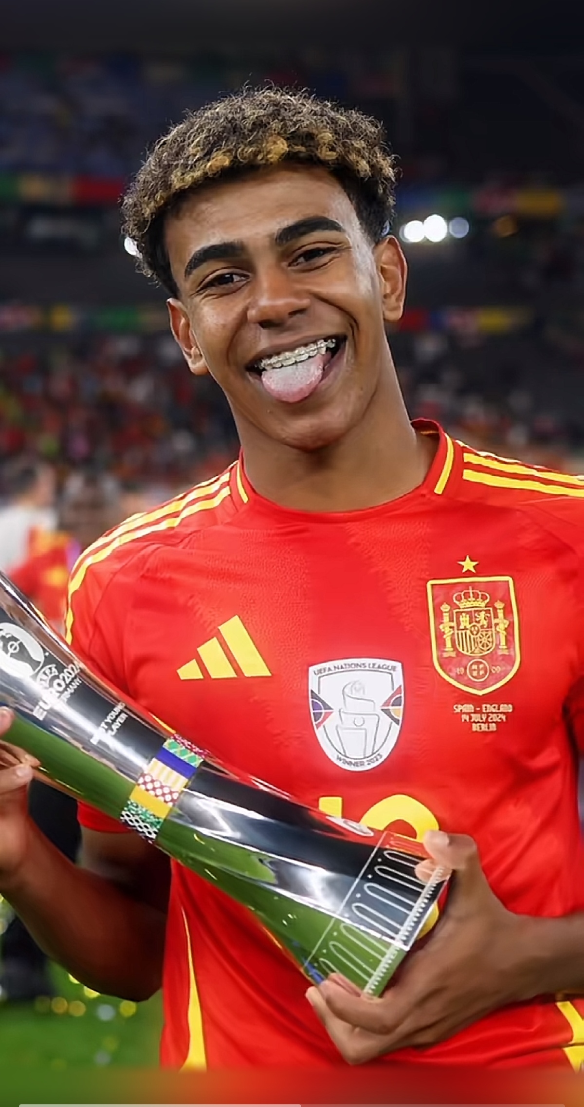 斯维拉尔：这是我人生中最美好的一年；我会永远感激德罗西（斯维拉尔：生涯最美一年，永远感谢德罗西）