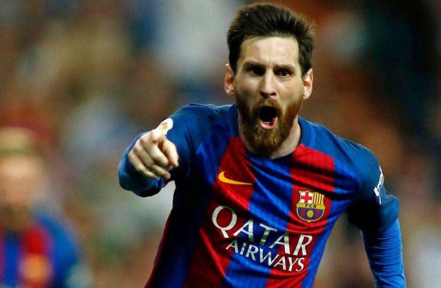 克罗斯评历史最佳11人：C罗左边锋，梅西前腰，马尔蒂尼入选（克罗斯评选史上最佳十一人：C罗出任左边锋，梅西司职前腰，马尔蒂尼在列）