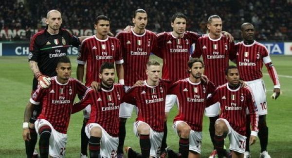 玉昆球迷在机场深情送别安德森，安德森的回应藏着太多不舍（玉昆球迷机场深情送行，安德森回应尽显不舍）