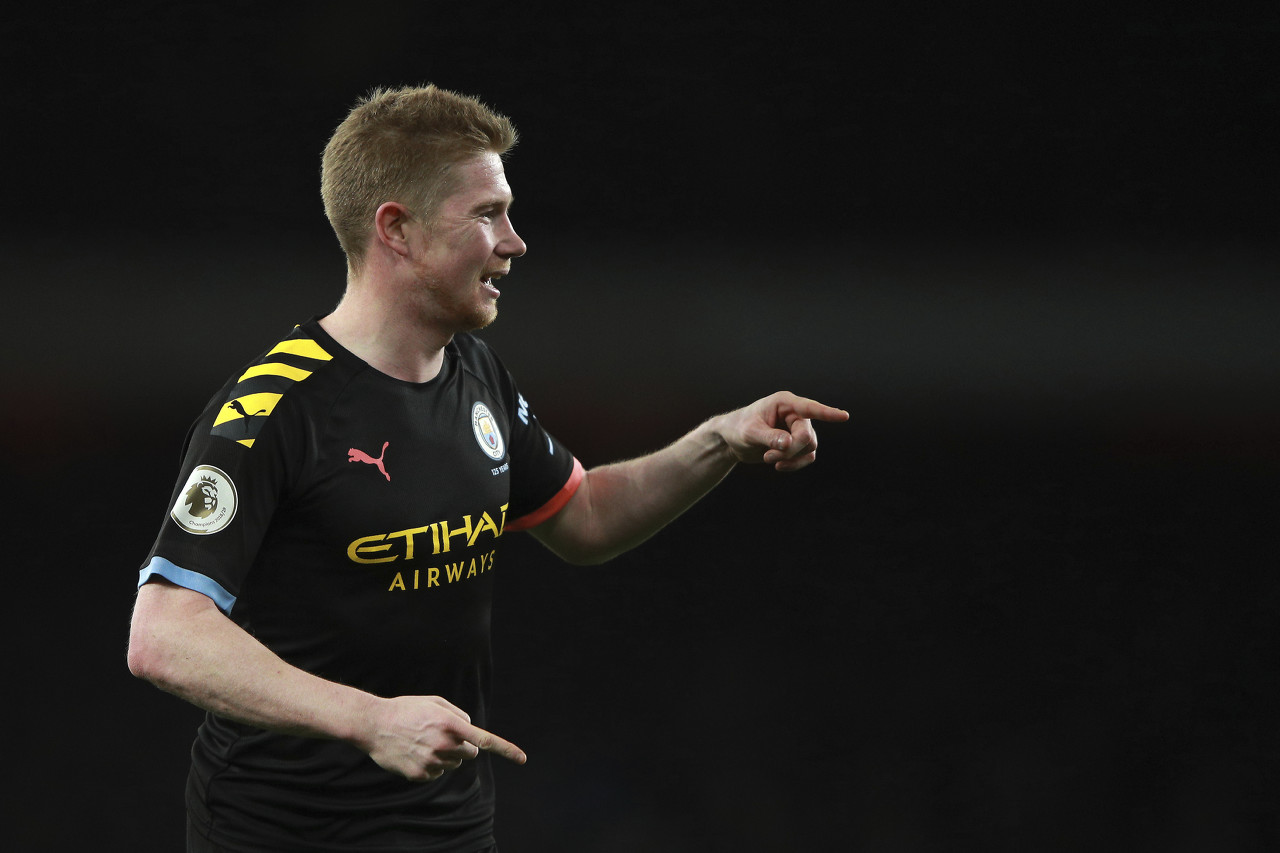 NBA常规赛最佳阵容评选，目前哪些球星打得最好？（NBA常规赛最佳阵容盘点：谁打得最亮眼？）