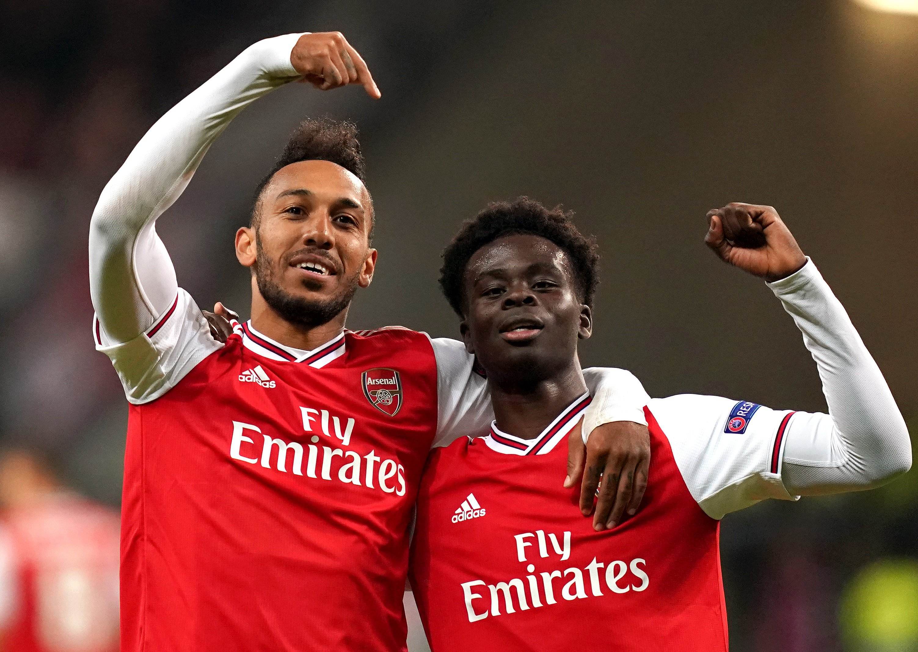 篮球勇士老将续约一年，球迷大呼：值得（勇士与老将再续一年，球迷直呼太值了）