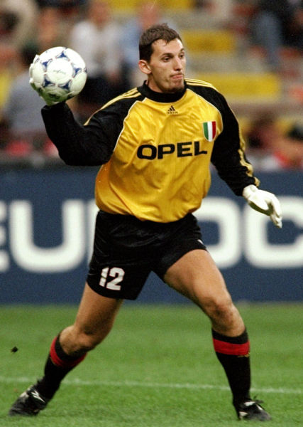 伤病增加！小贾伦·杰克逊&拉塞尔将缺席今日的比赛（伤病加剧！小贾伦·杰克逊与拉塞尔无缘今日之战）