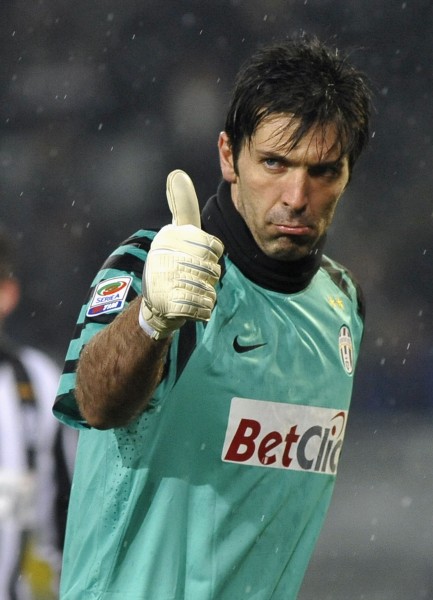 波特：期待库卢在圣诞节复出，但没人知道明年3月时情况如何（波特：希望库卢圣诞回归，明年3月状况仍未可知）