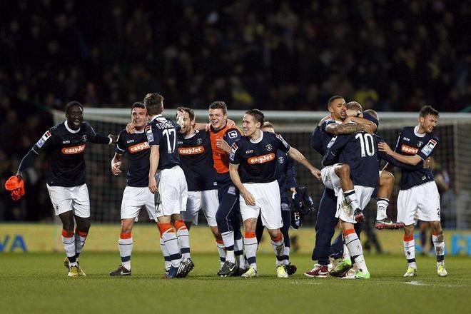 李璇：三镇开出国内球员顶薪与邓涵文续约，但没能续约成功（李璇：三镇为邓涵文开出本土顶薪求续约，最终未能达成）